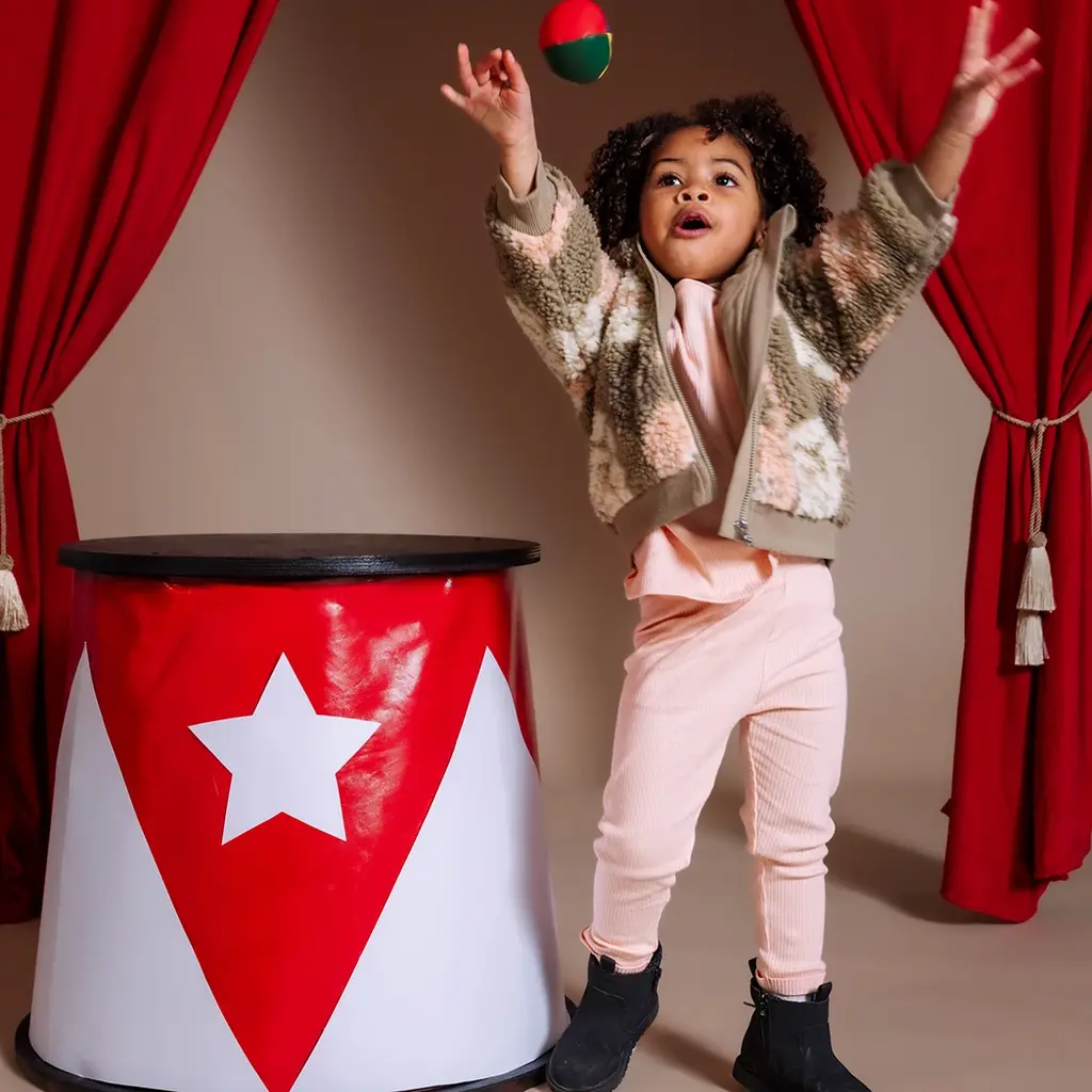 Jasje Ilana (aop green flower)