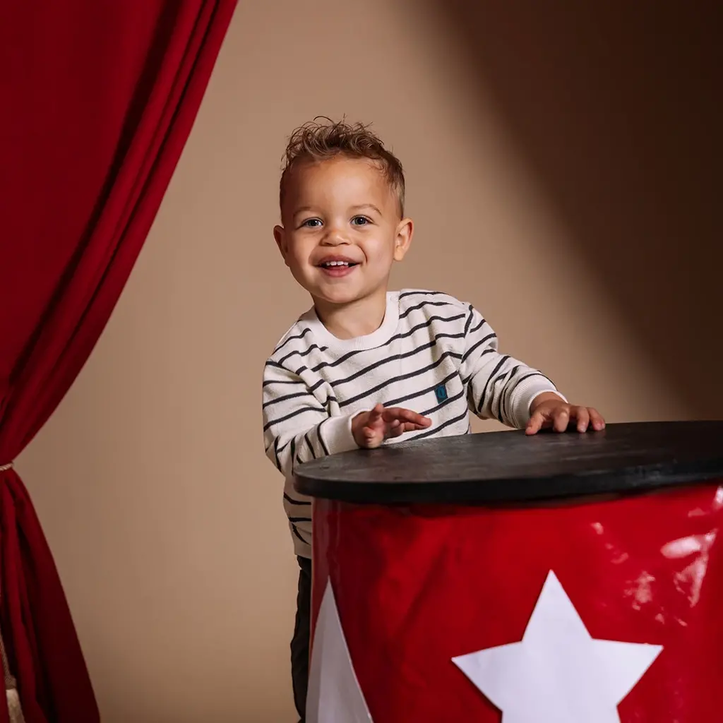 Trui Ilyas (aop grey stripe)