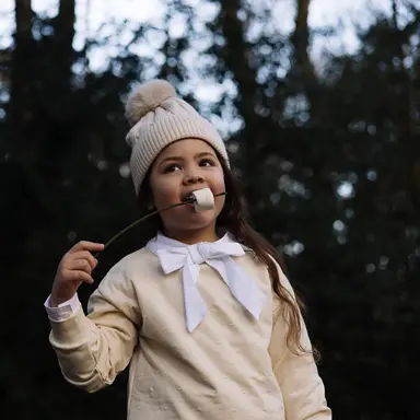 Trui Veere (white cream)