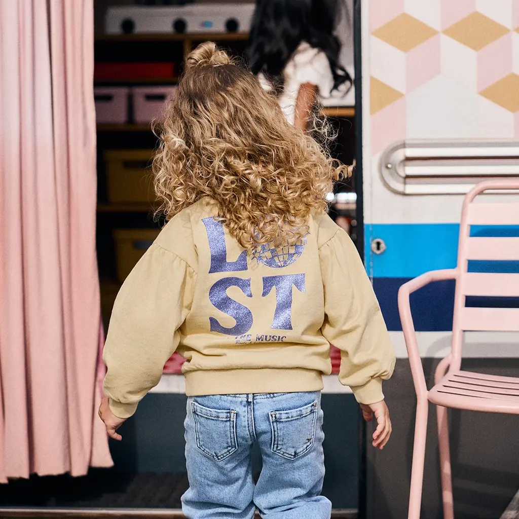 Trui backprint (reed yellow)