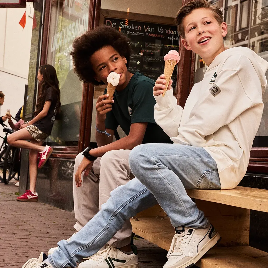 T-shirt (ponderosa pine)