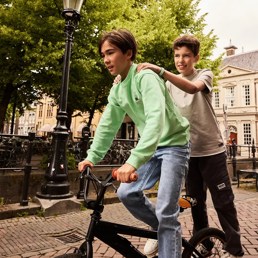 Trui backprint washed (fresh green)