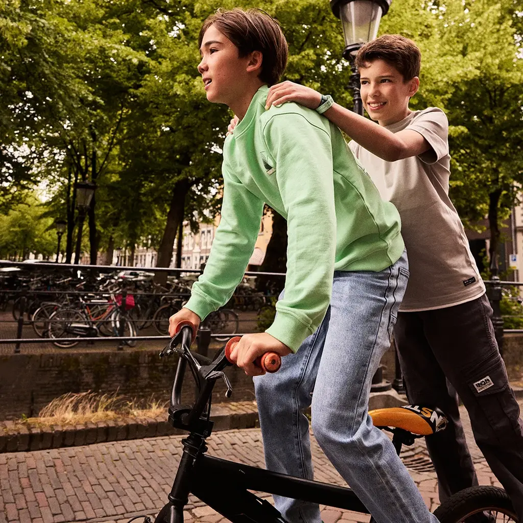 Trui backprint washed (fresh green)