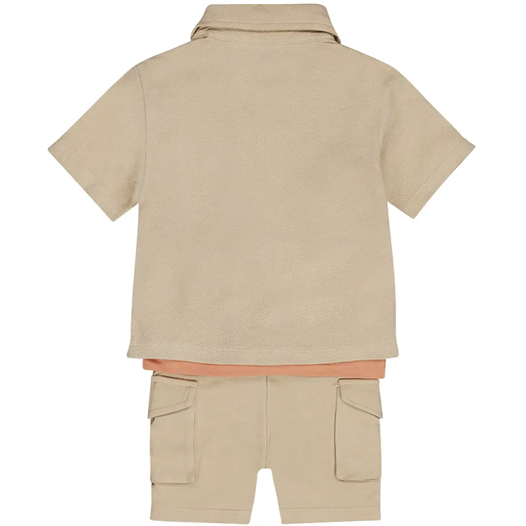 Driedelig setje (sand) - overhemd; t-shirtje en kort broekje