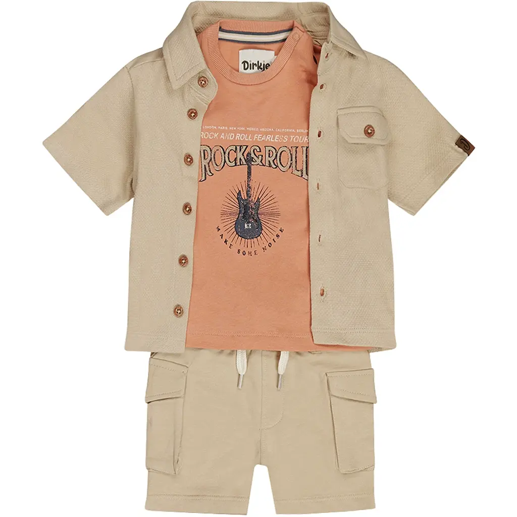 Driedelig setje (sand) - overhemd; t-shirtje en kort broekje