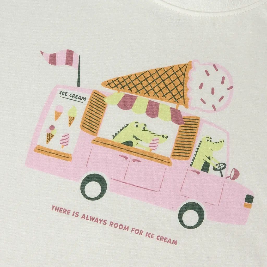T-shirt Vilena (cloud dancer ice cream truck)