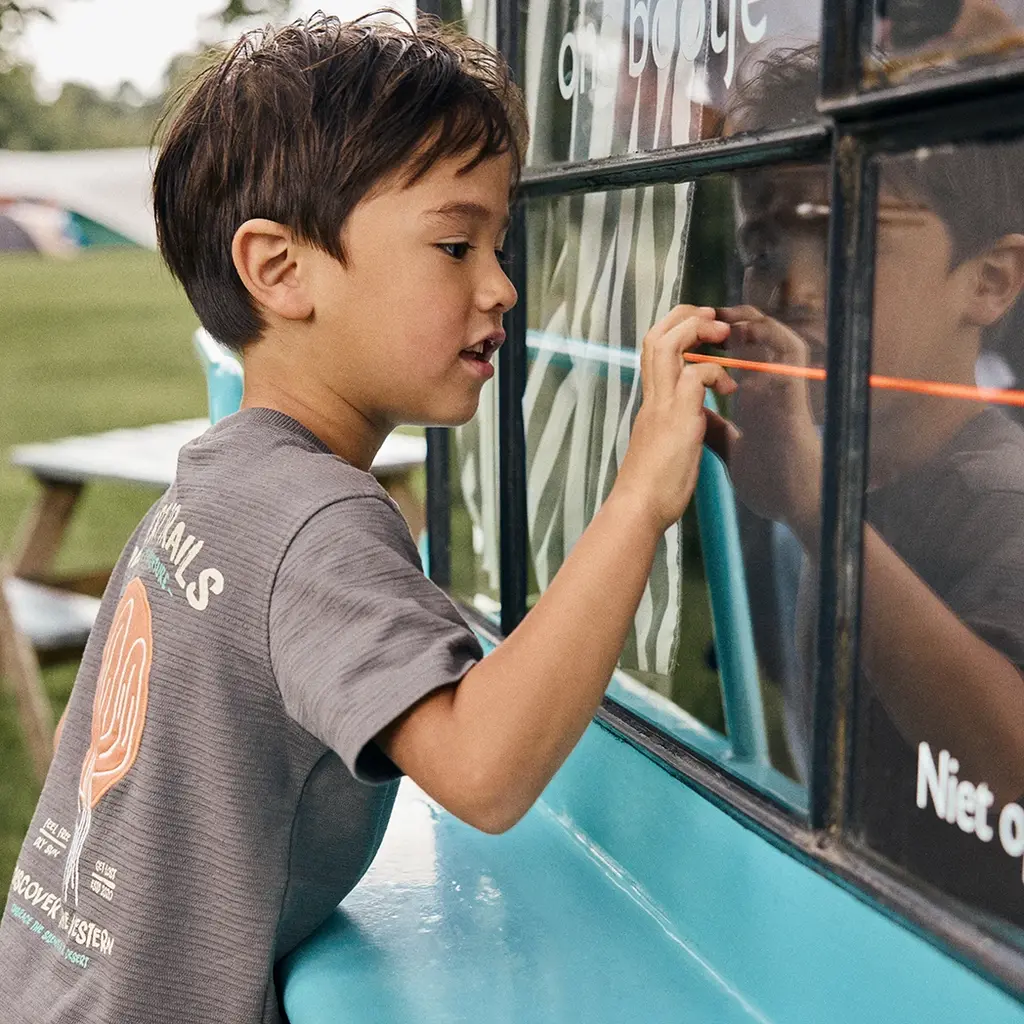 T-shirt Backprint (thunderstorm)