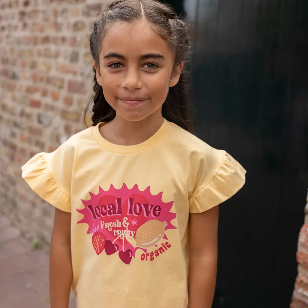 T-shirt (banana shake)