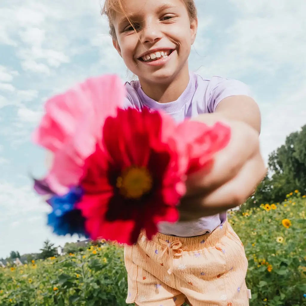 Korte broek Dieuwke (aop orange flower)