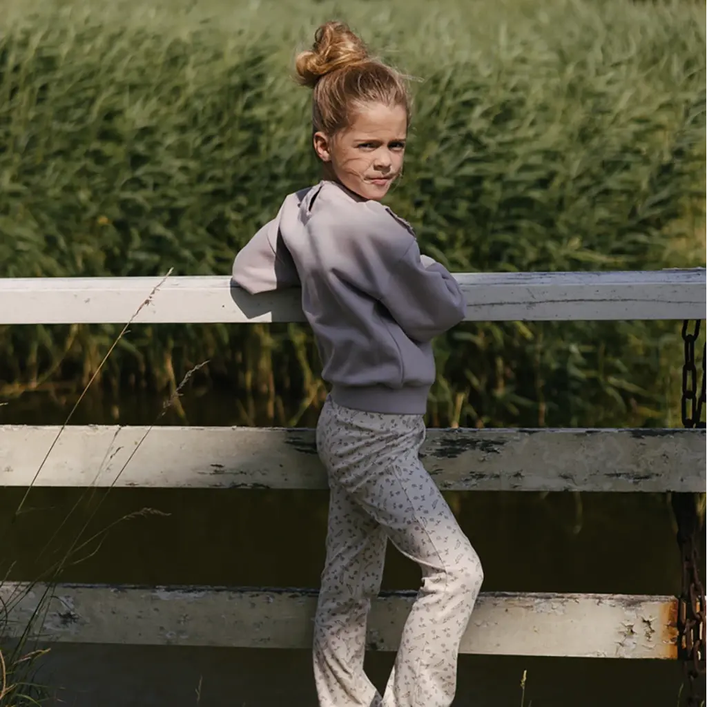 Broek flared Brenda (aop purple flower)