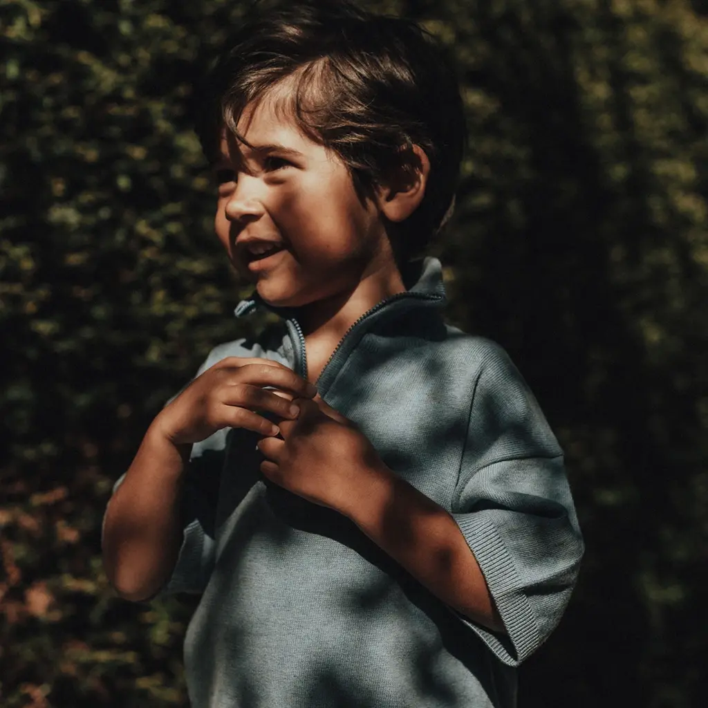 Gebreid truitje ritsje Fayon (blue sea)