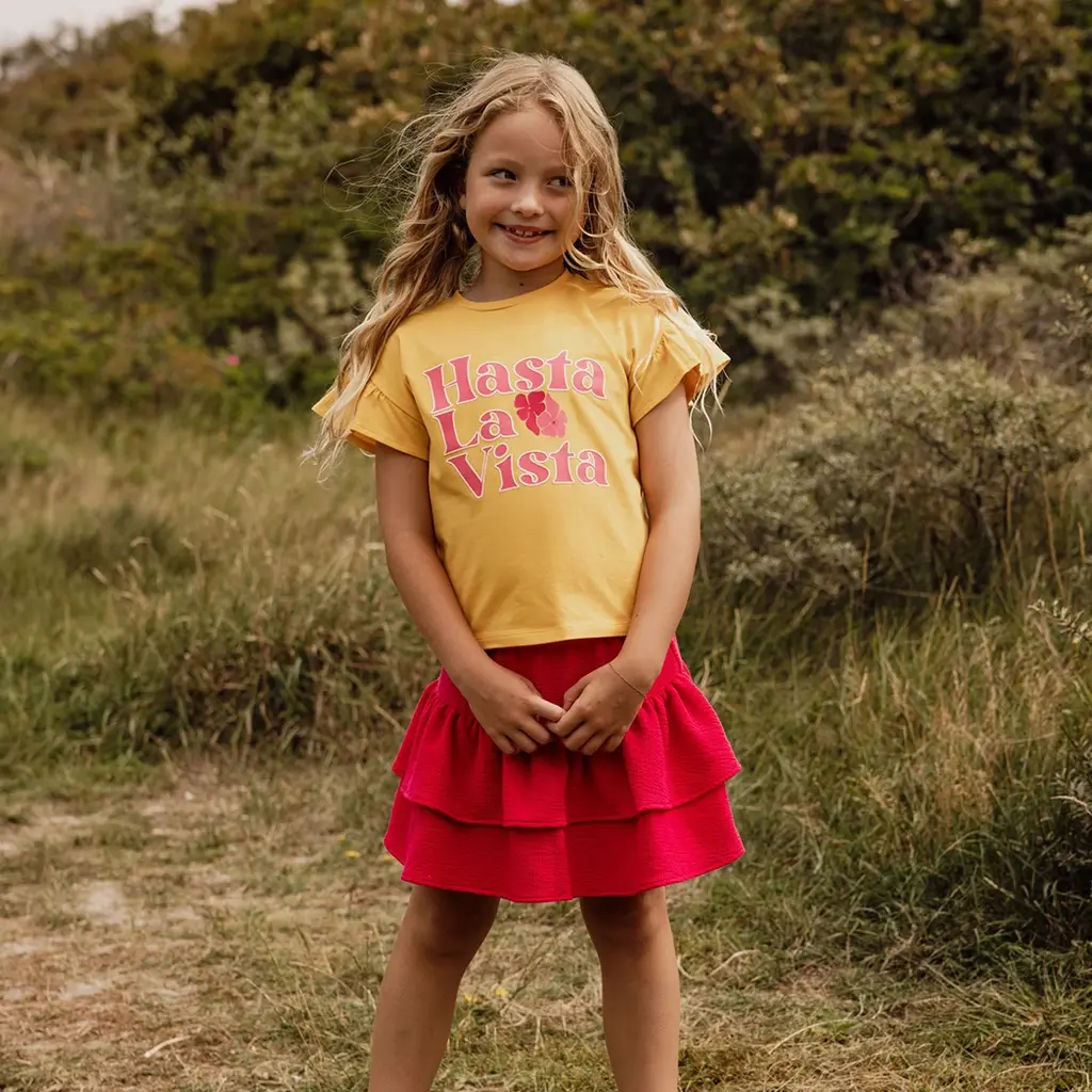 T-shirt (bright yellow)