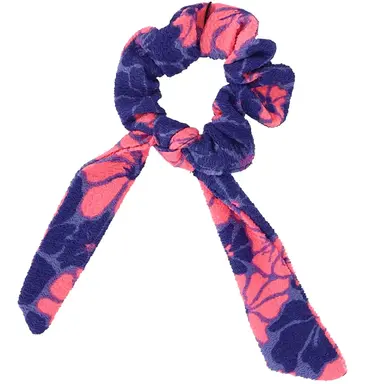 Scrunchie Ally (cheery flower)
