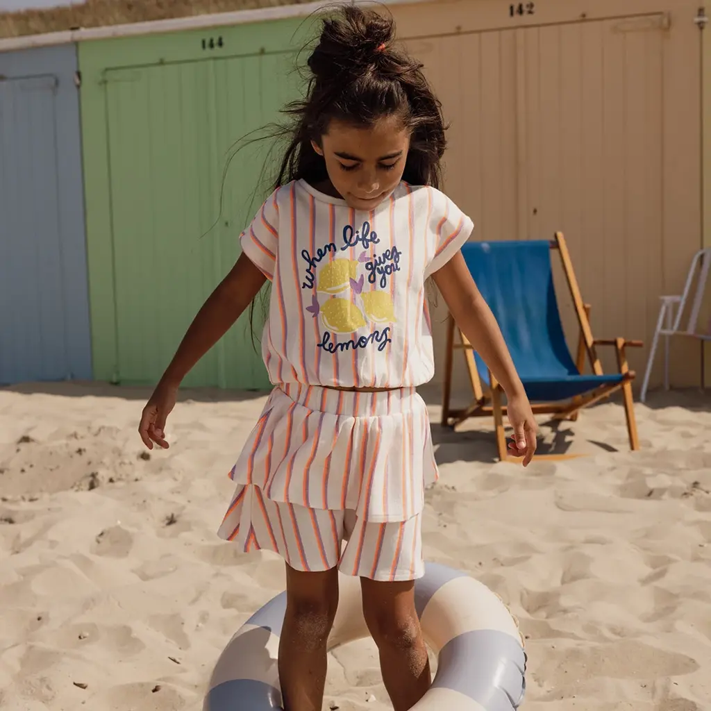 T-shirt (gold scratch)