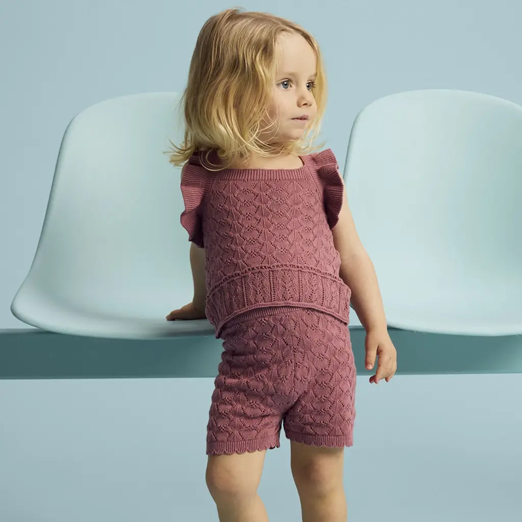 Gebreid kort broekje (mesa rose)