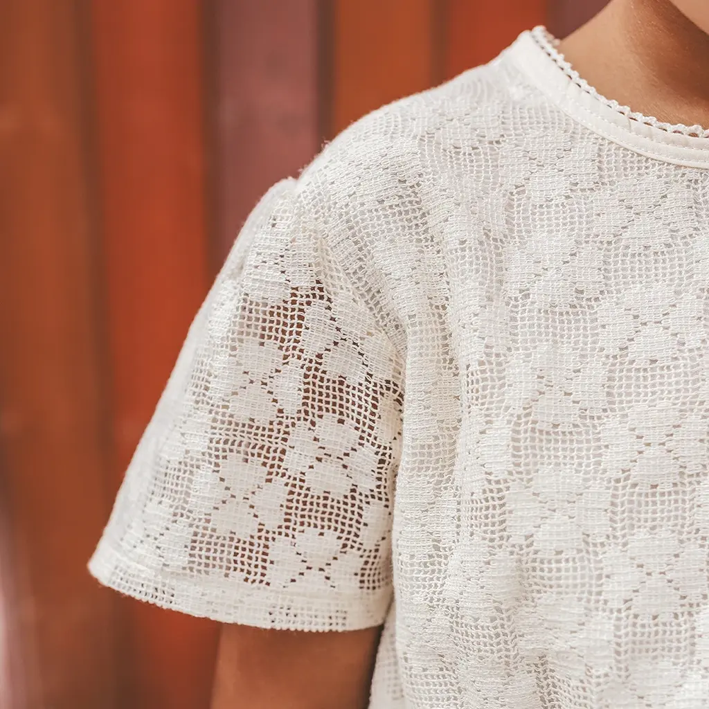 T-shirt Floral lace (white swan)