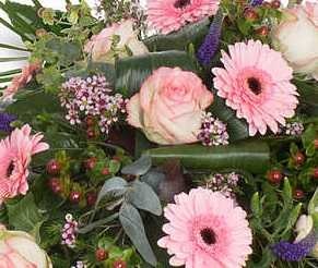 Roze Rouwbloemstuk Luxe