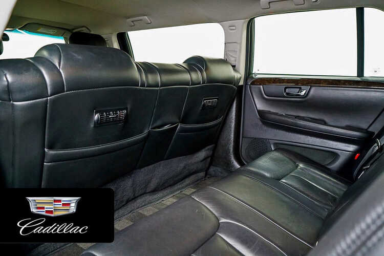 Cadillac Volgauto Zwart 7 pers.