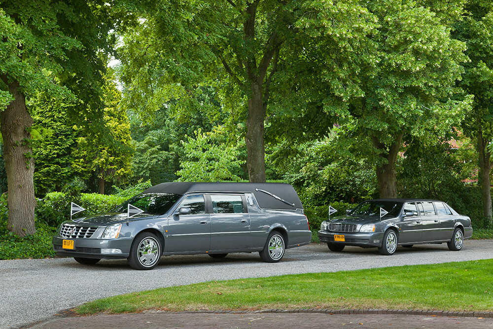 Cadillac Volgauto Grijs 7 pers.