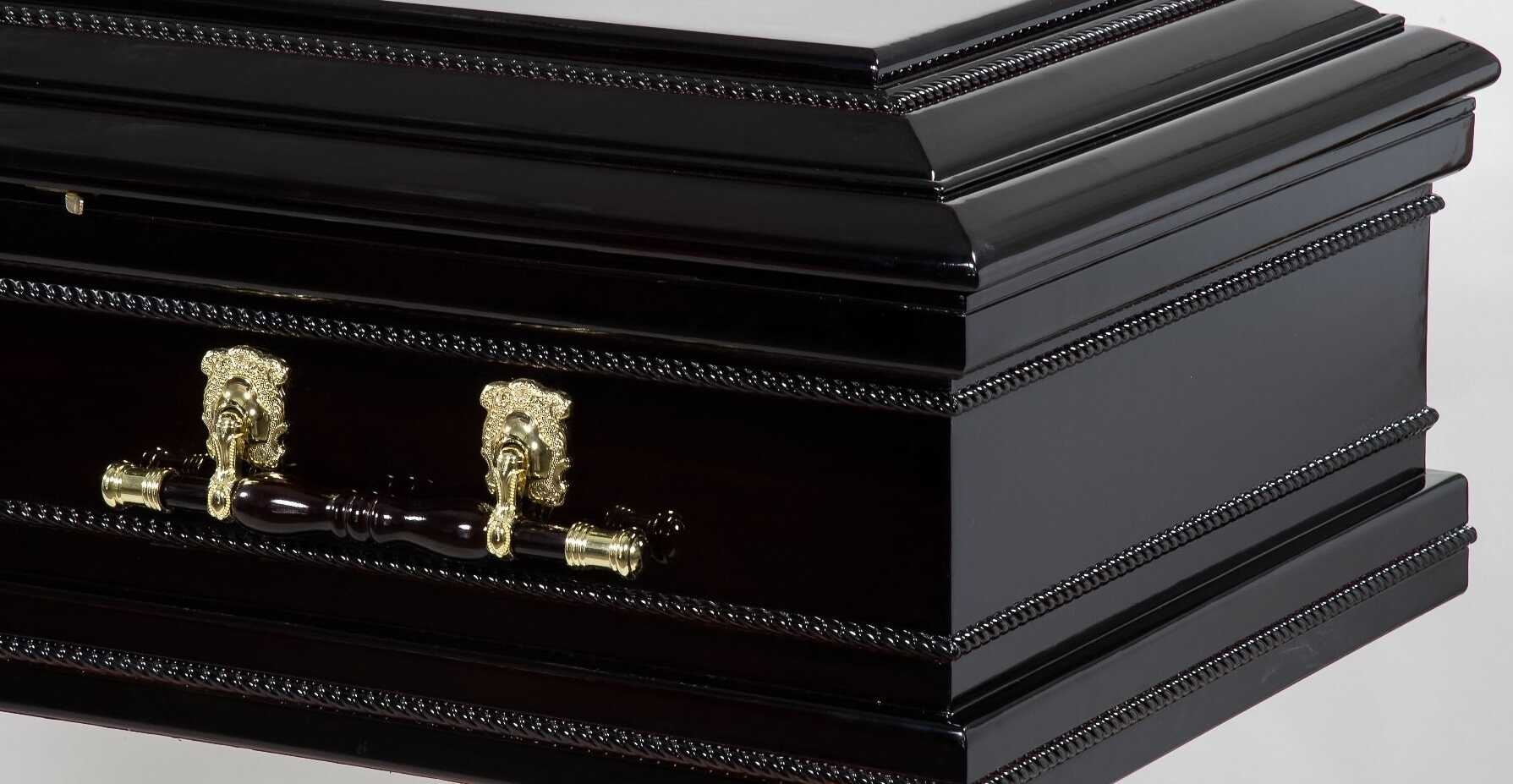 Exclusieve Italiaanse Grafkist Kersen Zwart