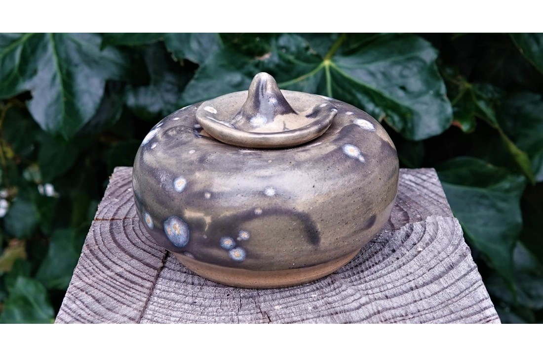 Handgemaakte Mini Urn Crystalglaze 3