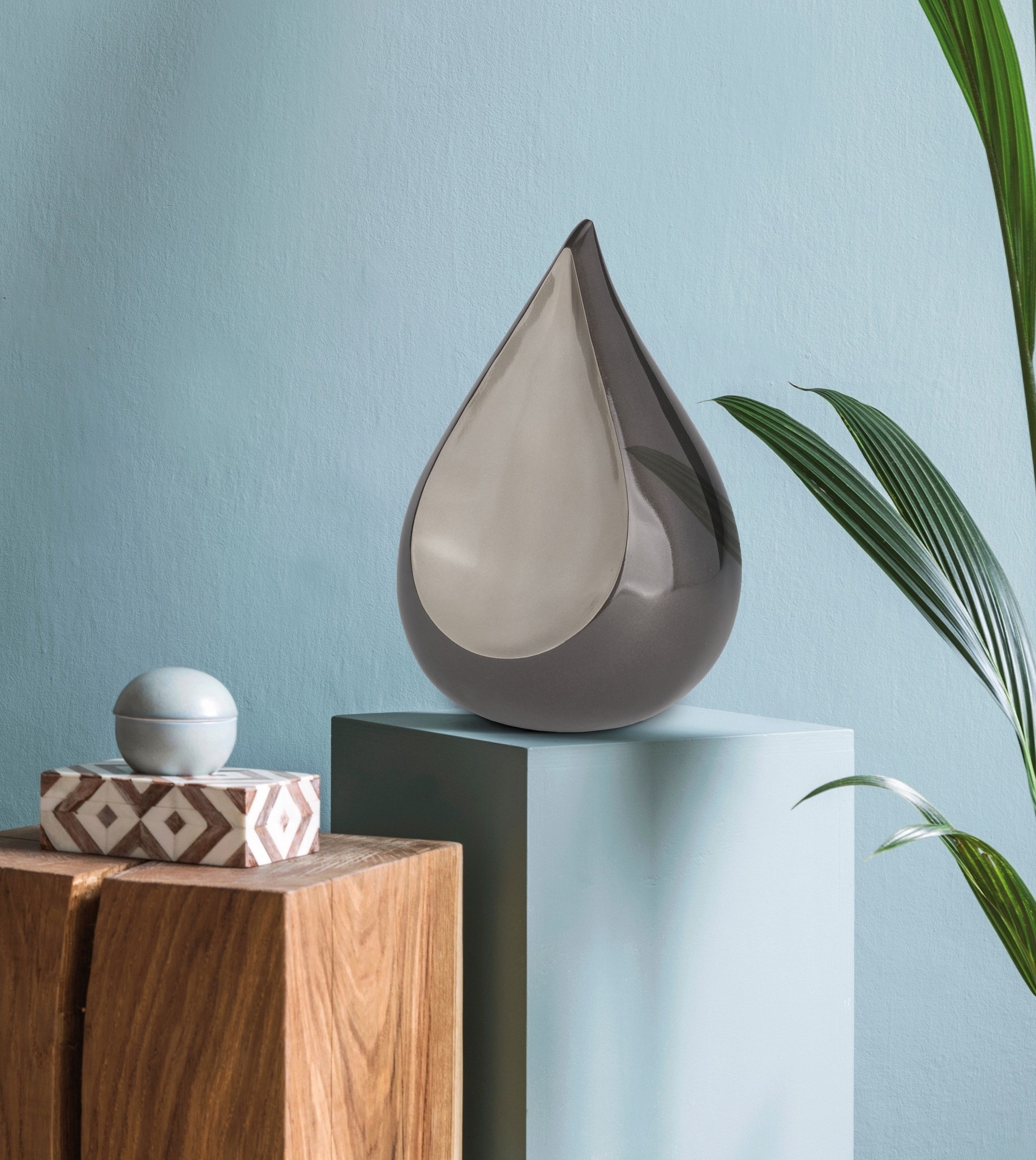 Mini Metalen urn Teardrop blauw