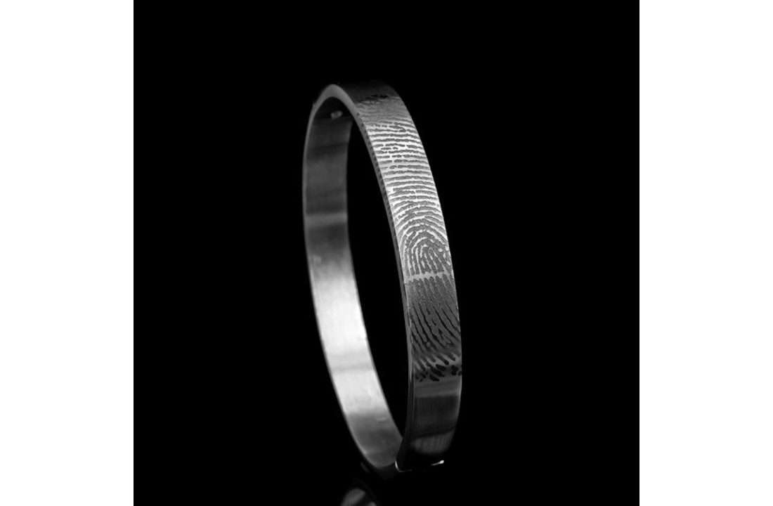 Zilveren vingerafdruk armband