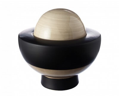 Urn kom met mokka bol