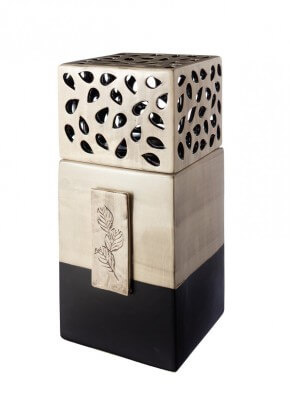 Urn groot in bruin met kaarslicht