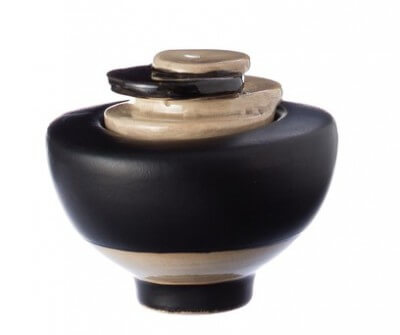 Urn kom met stijlvolle sluiting