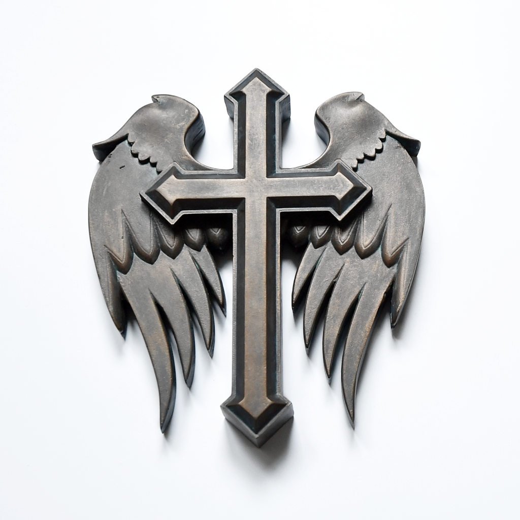 Urn / Asbeeld Kruis met vleugels - Patina