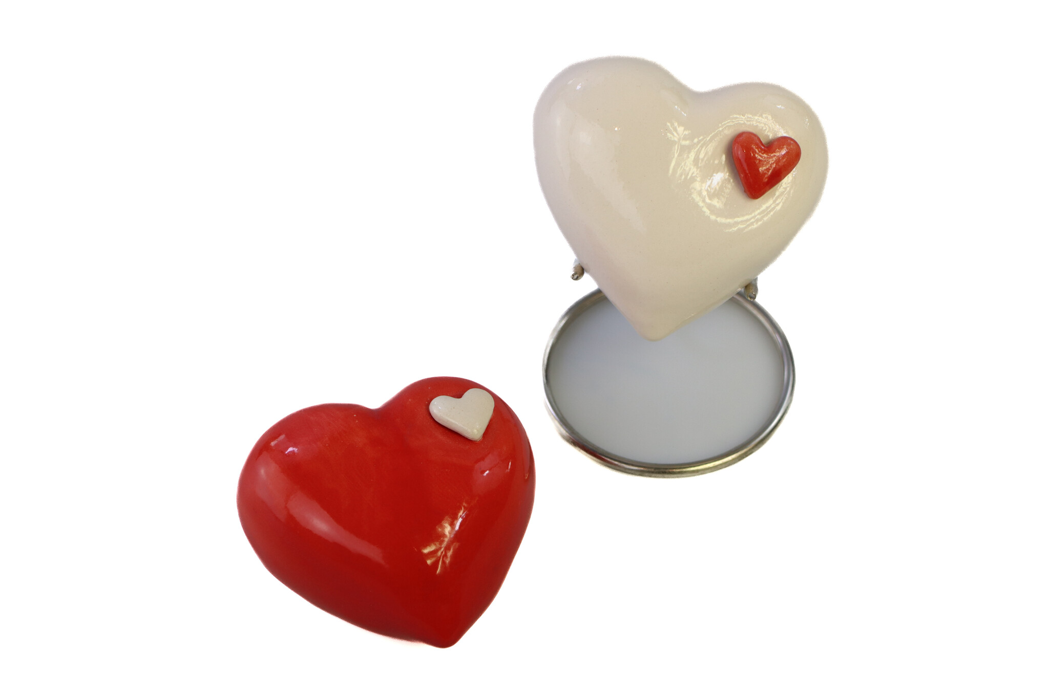RWit mini hart urn met rood hartje