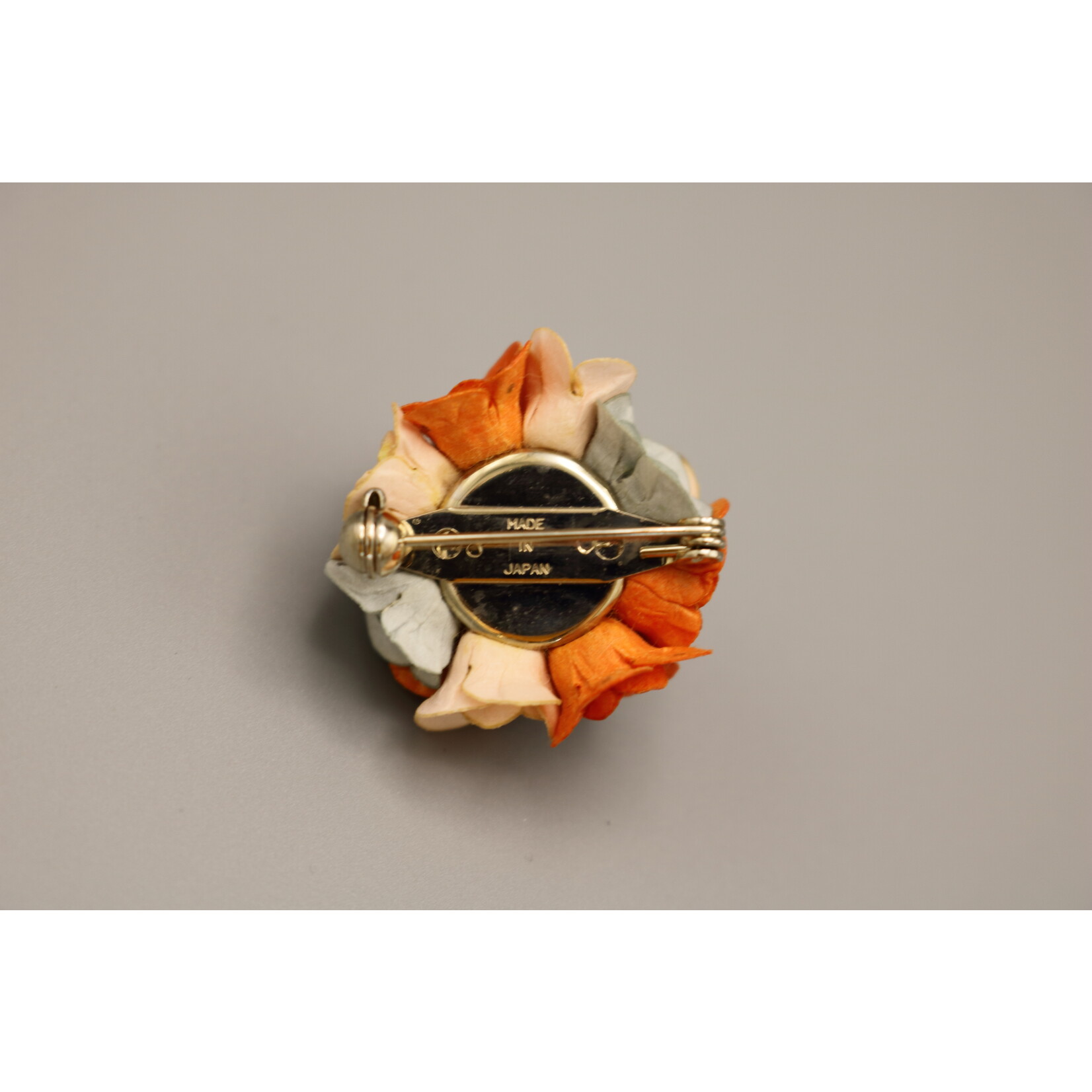 Ayuko Hishikawa Ayuko Hishikawa Fuji Brooch