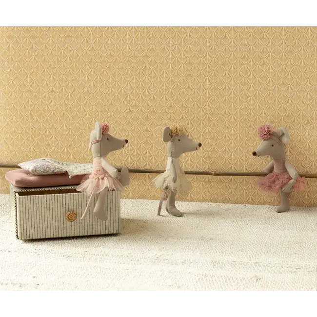 Maileg Ballerina Mouse, Little sister - Off white