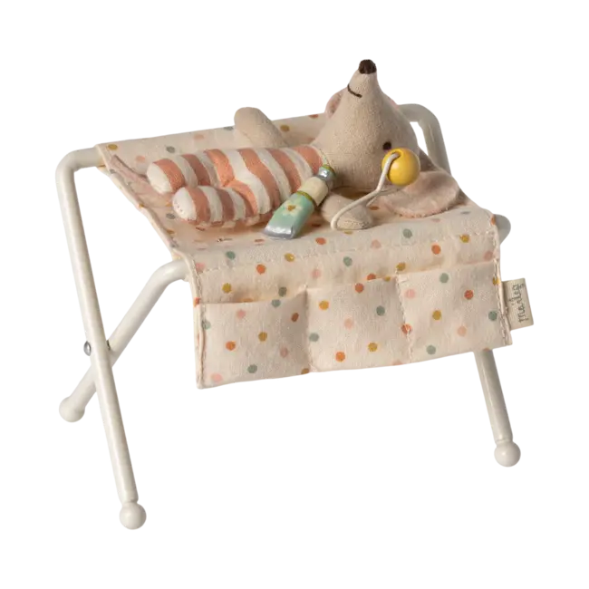 Maileg Nursery table, Baby mouse - Off white