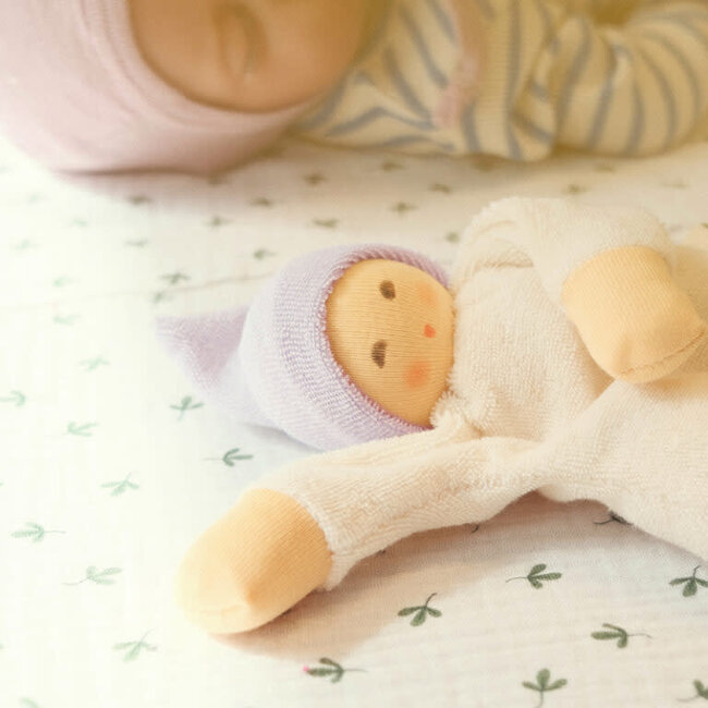 Nanchen natur Knuffelpopje nucki lila muts