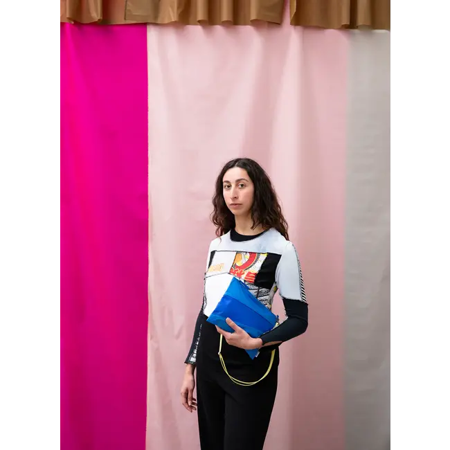 SUSAN BIJL The New Pouch Wave & Yves Medium