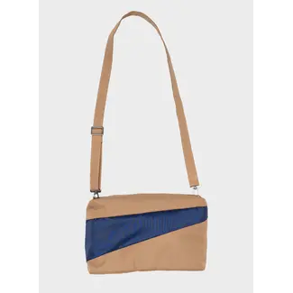 SUSAN BIJL The New Bum Bag Camel & Navy Medium