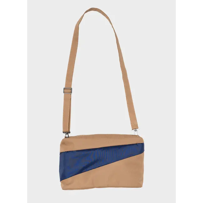 SUSAN BIJL The New Bum Bag Camel & Navy Medium