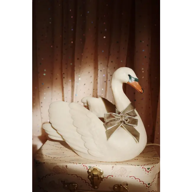 Konges Slojd Swan lamp