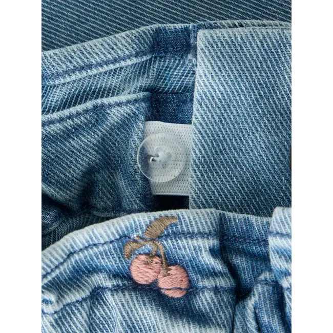 Lil' Atelier NMFDEVA LOOSE EMB JEANS 2024-ES LIL Medium Blue Denim CHERRY