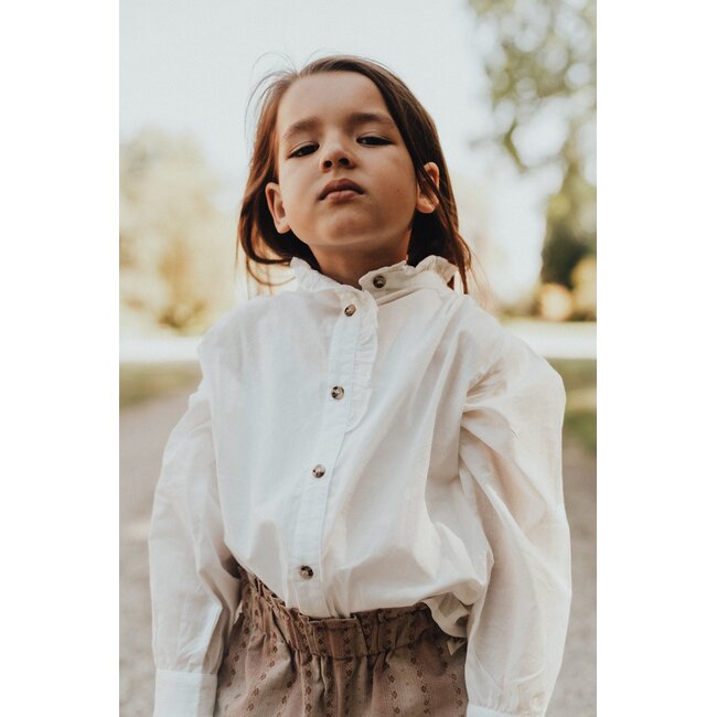 Bajé Lydia White snow