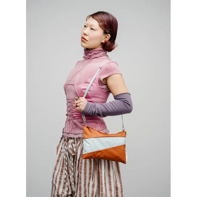 SUSAN BIJL The New Pouch Cinnamon & Surf Spray Medium