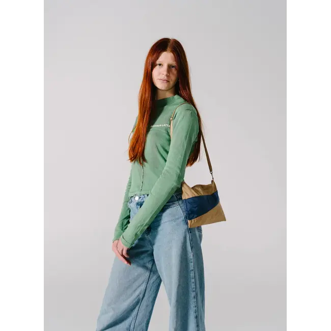 SUSAN BIJL The New Pouch  Camel & Navy  Medium