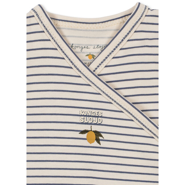 Konges Slojd BASIC NEWBORN ONESIE GOTS STRIPE COMO