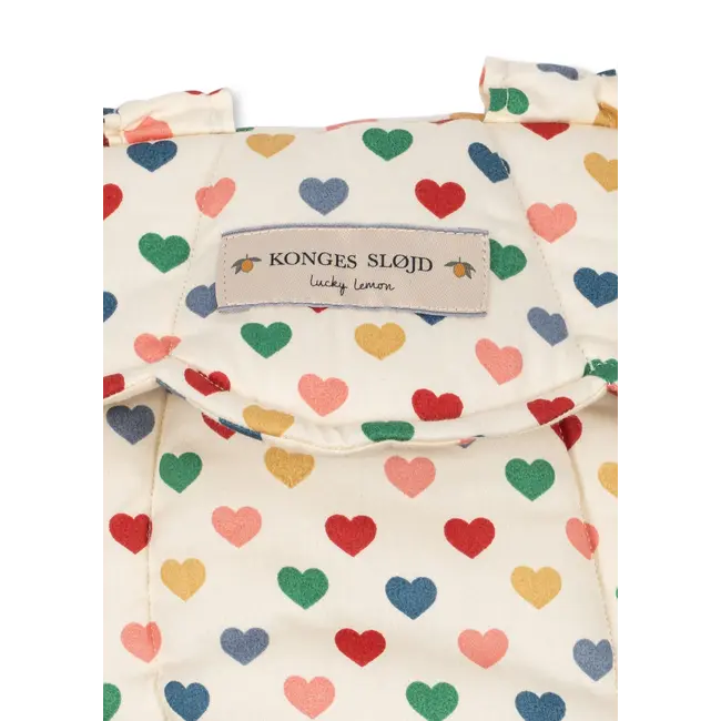 Konges Slojd DOLL CARRIER COEUR COLORÉ