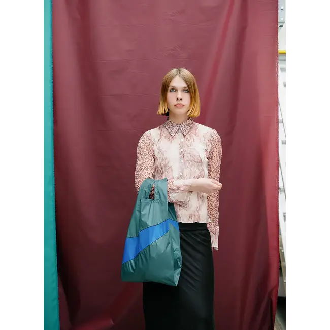 SUSAN BIJL The New Shopping Bag Pine & Blue Medium