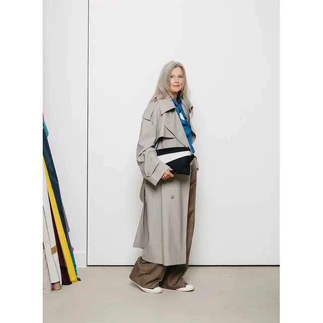 SUSAN BIJL The New Bum Bag Black & Cloud Medium