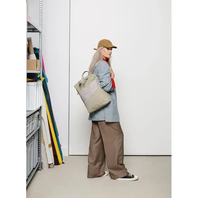 SUSAN BIJL The New Backpack Clay & Agaat