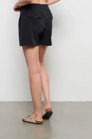 &Co women Short || Penny short || Black